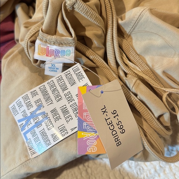 LULAROE Bridget Lounge Jumpsuit XL Beige Slouchy Drop Crotch Harem Pants Pockets - Picture 6 of 6